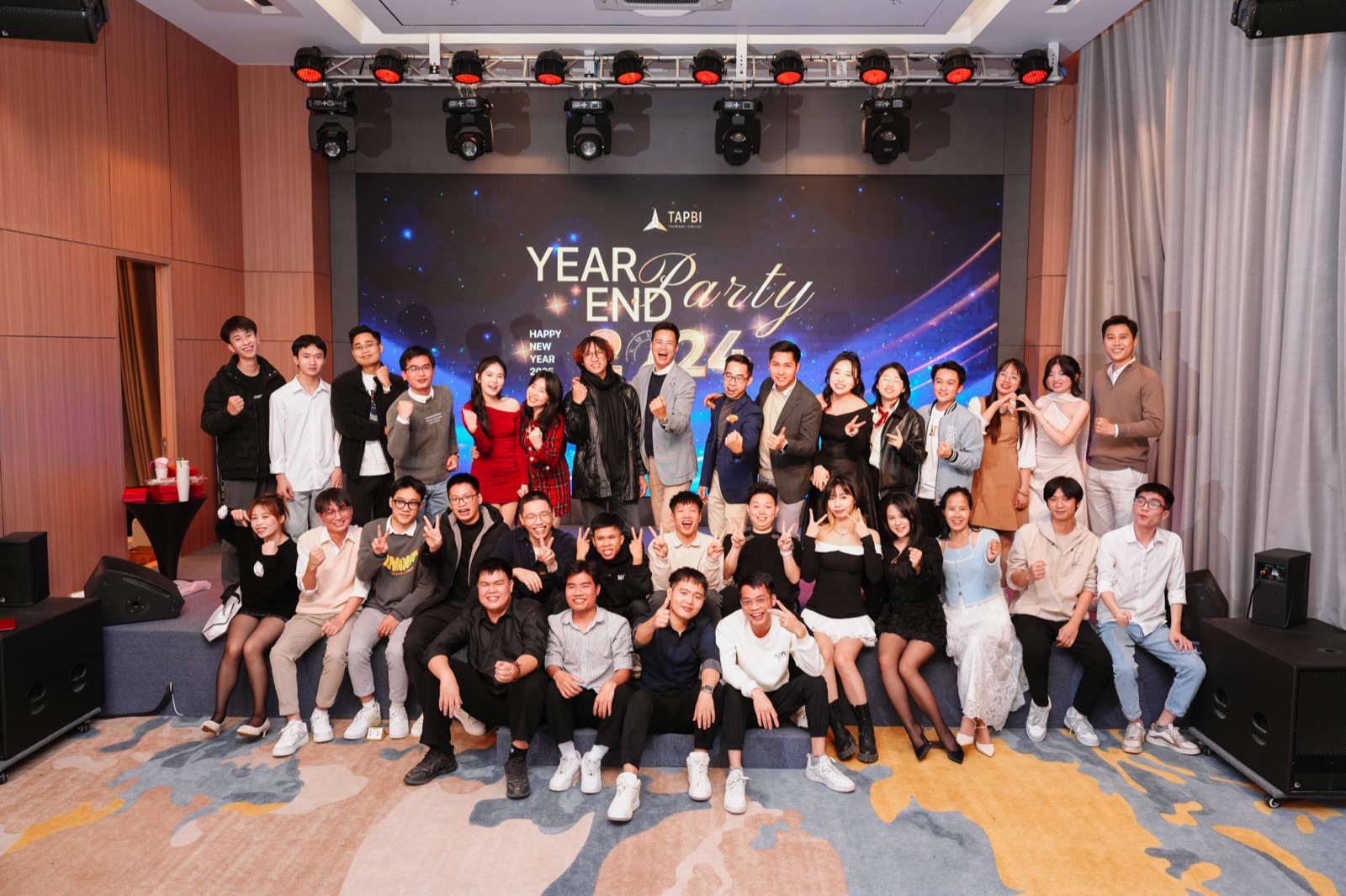 Đội ngũ Tapbi tại Year End Party